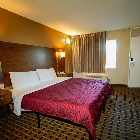 Red Carpet Inn Кинстон Экстерьер фото