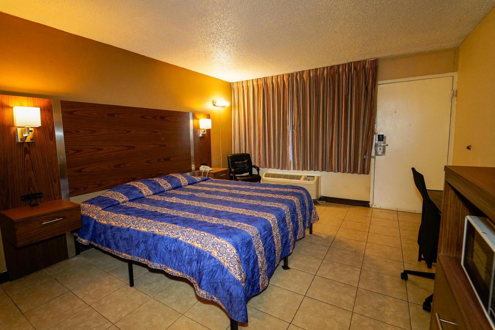 Red Carpet Inn Кинстон Экстерьер фото